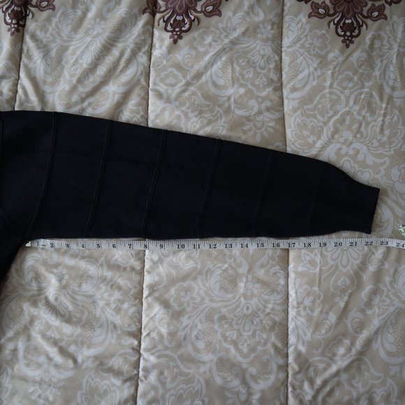 Izod Sweater - Picture 5 of 5